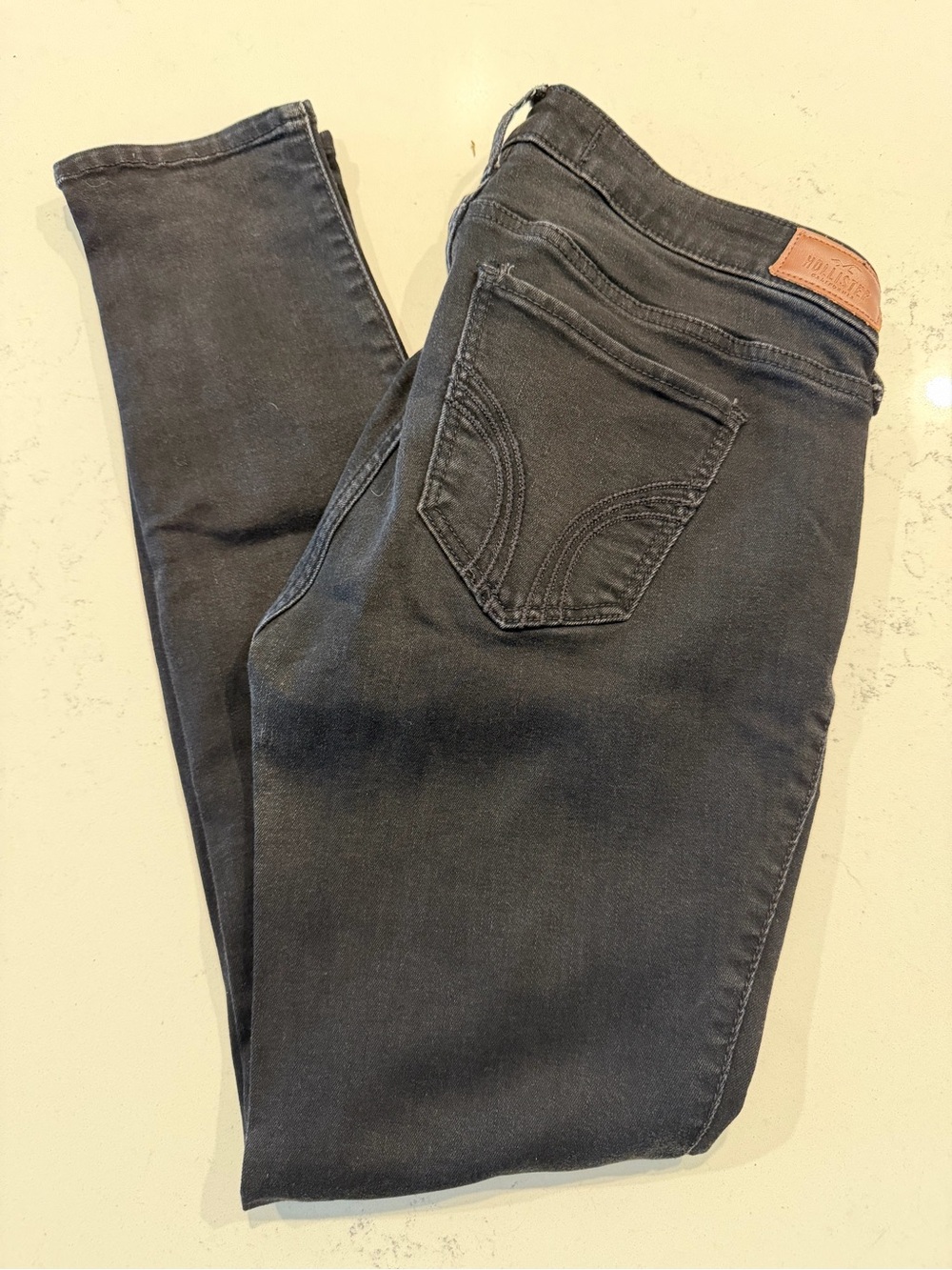 Hollister Women’s Low Rise Super Skinny Jeans- 11S Black